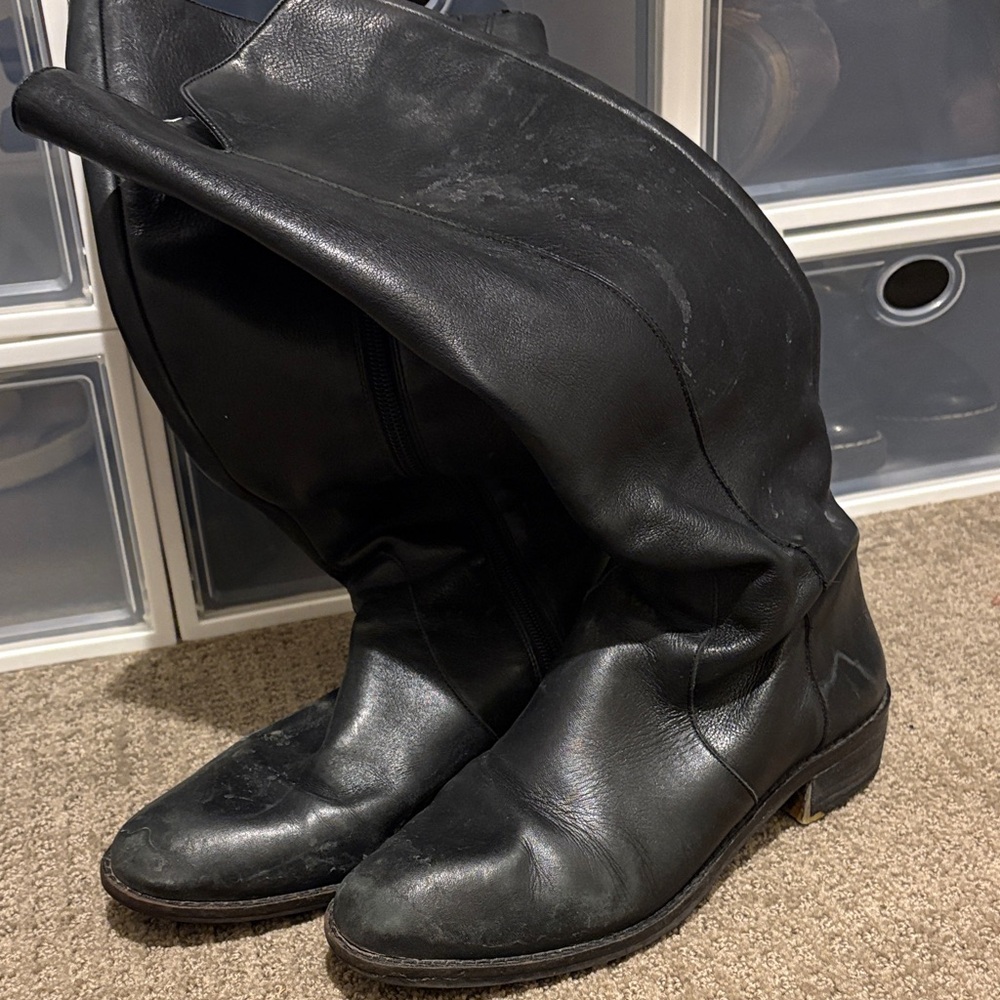 WELL WORN Black Leather Boots